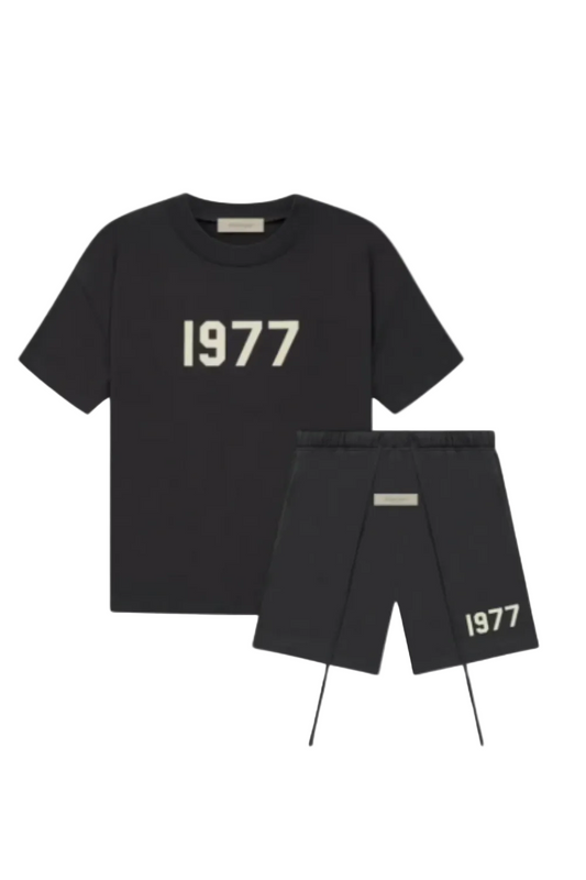 1977 Short Set